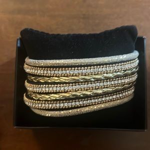 Avon Signature Collection Gilded Light Bracelet
 ~ Brand New